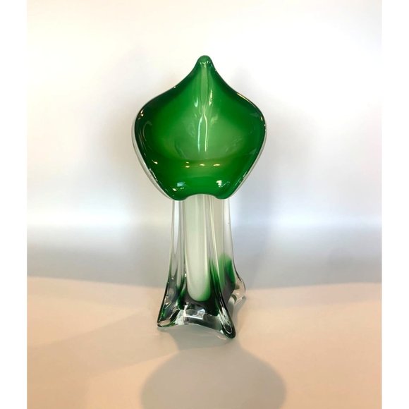 Vintage Jack In The Pulpit Green and White 9 In Italy Art Glass Hand Blown Vase - Picture 2 of 9